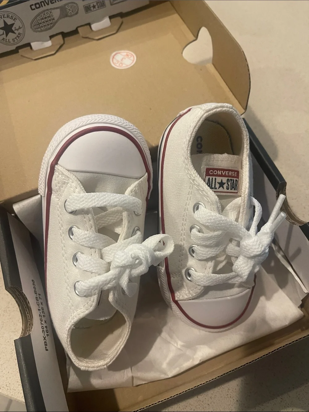 $47 NEW Baby Converse Kids White Low Top Sneakers toddler first shoes boy girl 5